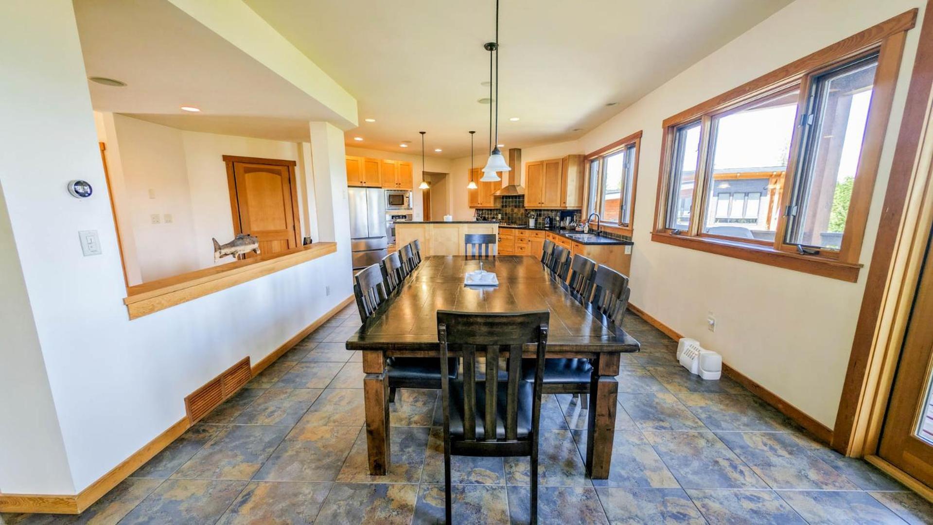 Lush Mountain Accommodations Golden Room photo